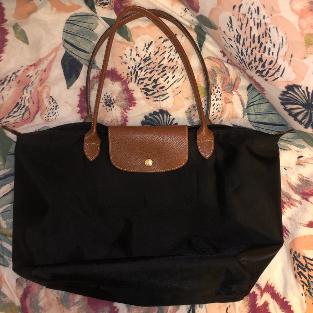 Longchamp purse